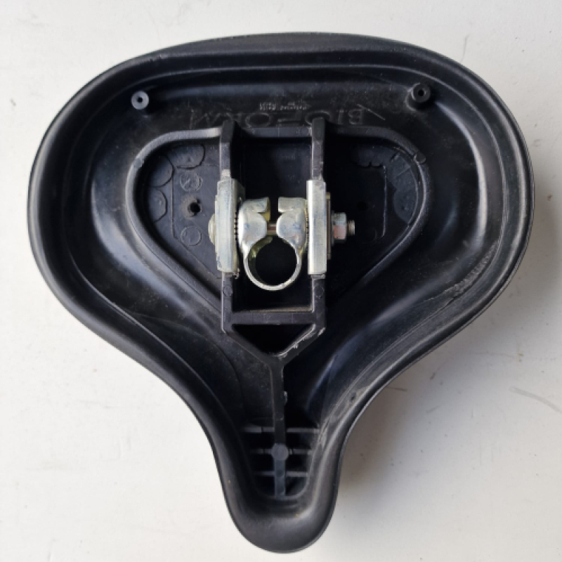 Zadel voor XT Pro, Bike en New Bike (Gebruikt)